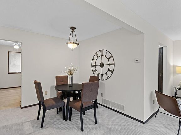 3rd image of 2355 Dorland Pl