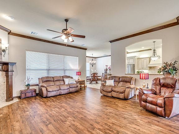 5th image of 2601 SW 138th St