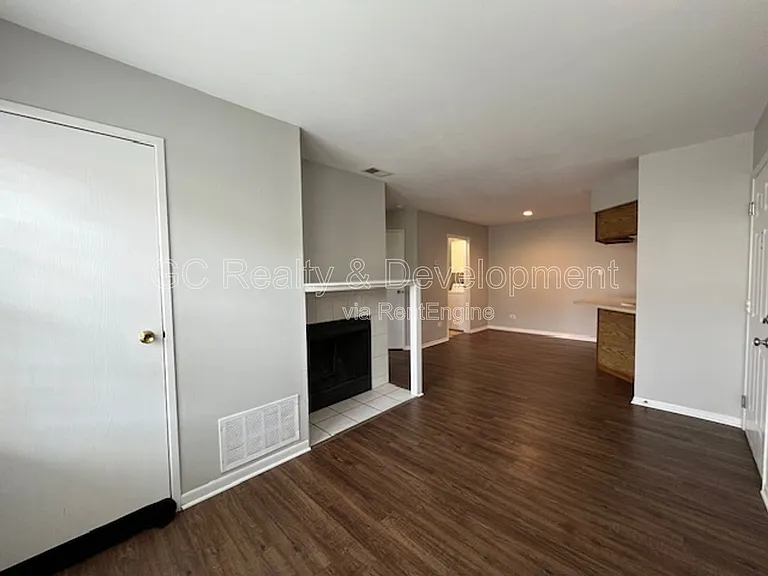 1251 Wyndham Dr #104 — Photo 8