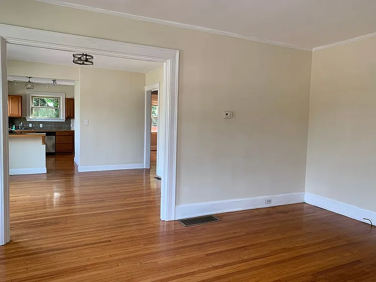 931 Nassau St #1 — Photo 10