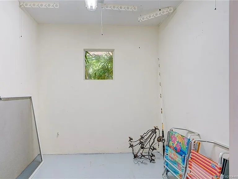 1528 NE Outrigger Landings Dr #208 — Photo 11