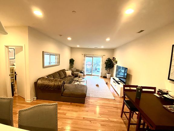 3rd image of 1921-29 Fairmount Ave #11396908