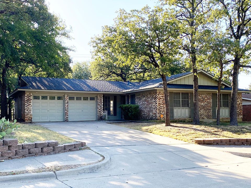 1st image of 69 Stonegate Dr