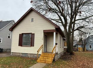 2009 7th St, Port Huron, MI 48060