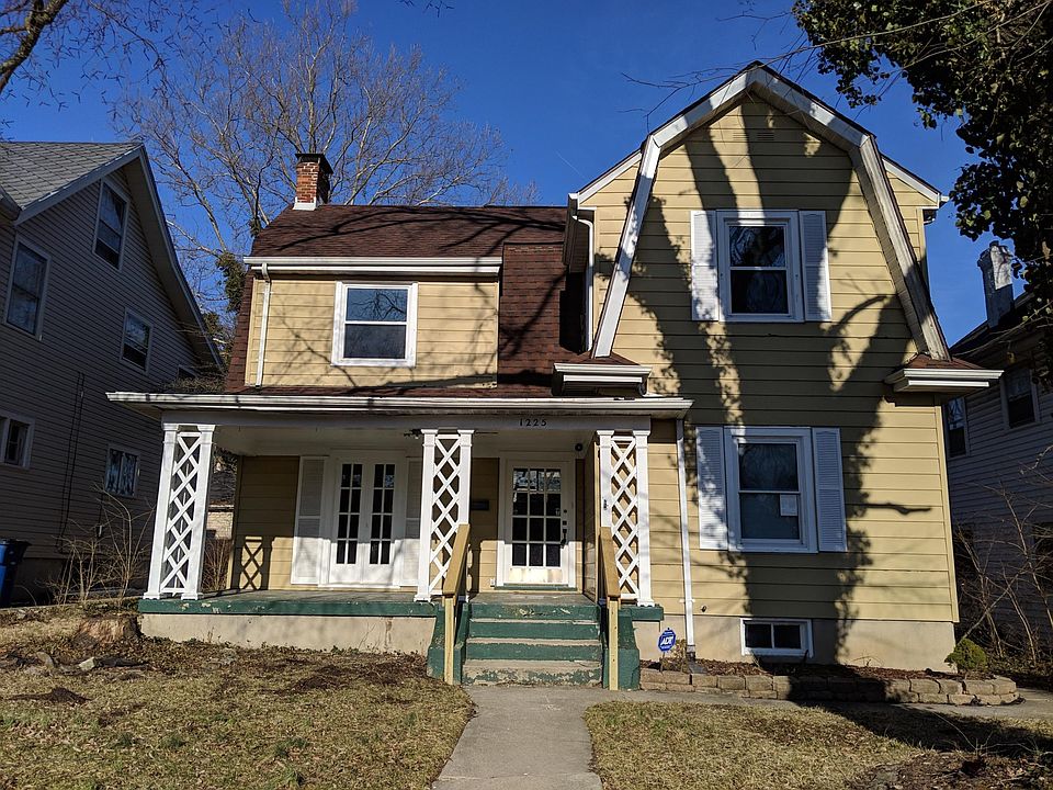 1st image of 1225 Amherst Pl