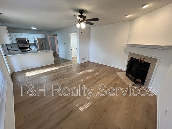 5th image of 14952 Oak Rd