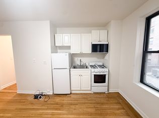 214 W 96th St APT 3A, New York, NY 10025