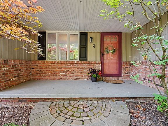 2nd image of 79 E Jerge Dr