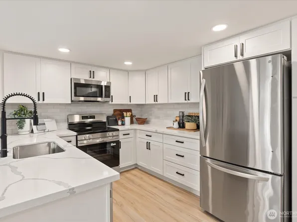 1035 156th Avenue NE #33T, Bellevue, WA 98007