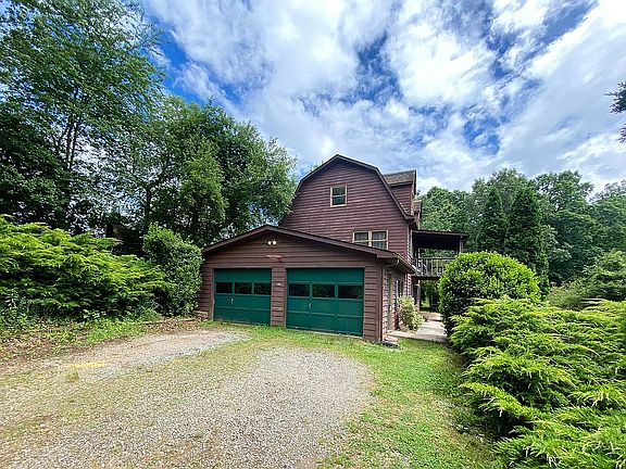 5th image of 186 Harmony Ln