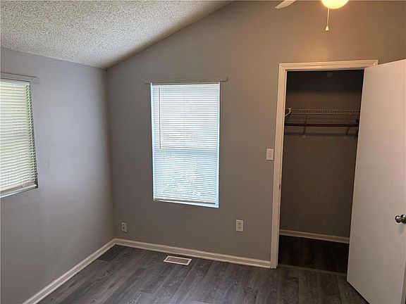 4th image of 1411 N 44th St