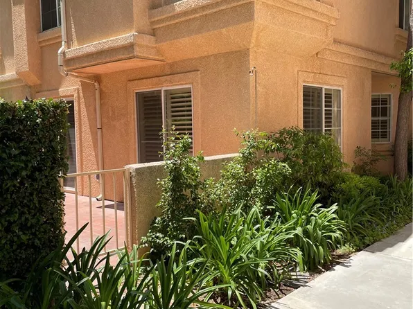 25210 Steinbeck Ave Unit D, Stevenson Ranch, CA 91381