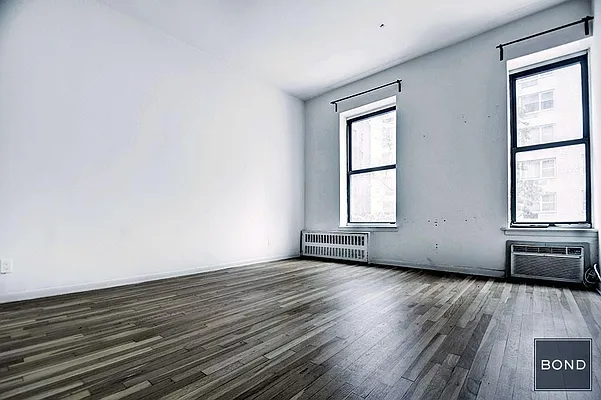 Rented by Bond New York | media 15