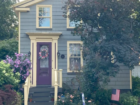 10 Greenwood St, Rochester, NY 14608