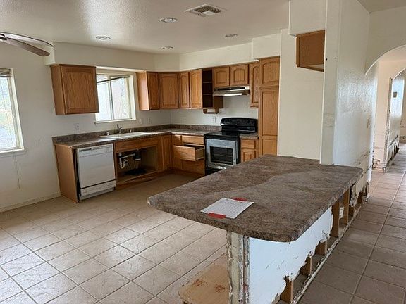 3rd image of 3661 N Avra Road