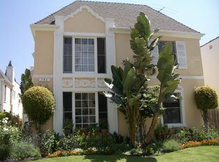 146 N Arnaz Dr APT C, Beverly Hills, CA 90211