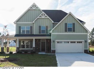 425 Goldenleaf Dr, Whispering Pines, NC 28327