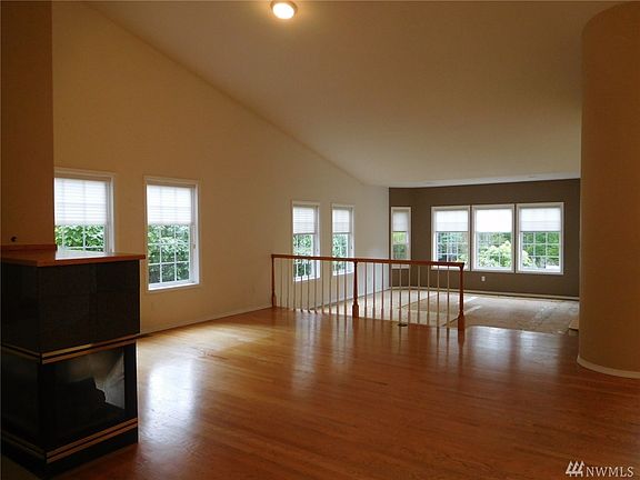 2nd image of 7060 McCormick Woods Dr SW