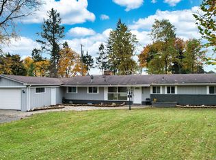 29529 Gilchrest St, Farmington Hills, MI 48334