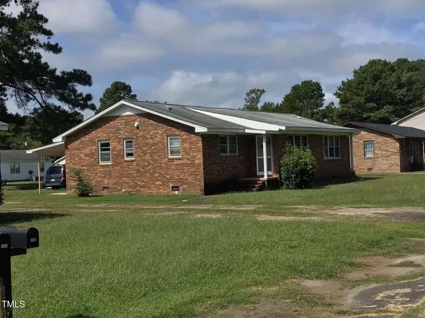 126 Heath St, Clinton, NC 28328