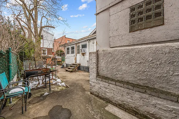 Sold by Keller Williams Realty Landmark II | media 20