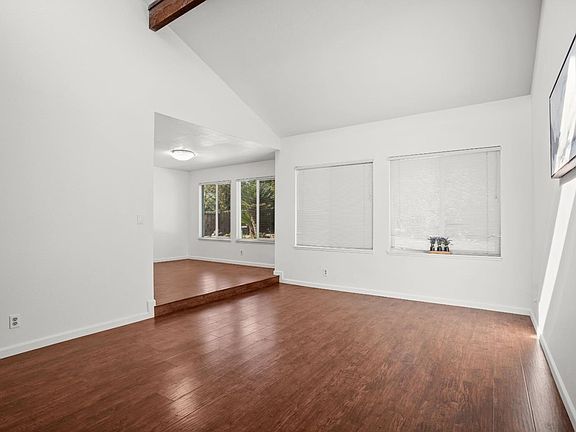 4th image of 2320 Lido Cir