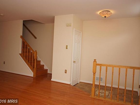 4th image of 1223 Martha Greenleaf Dr