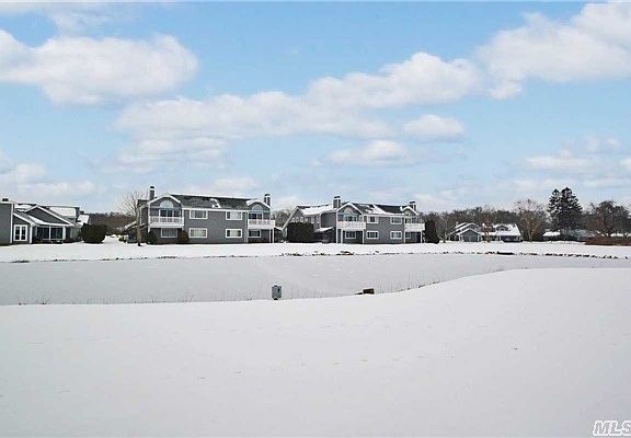 3rd image of 285 W Midland Pond Ct