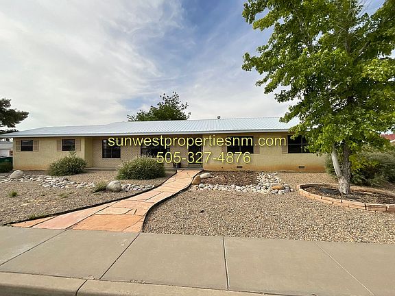 2nd image of 3115 Crescent Ave