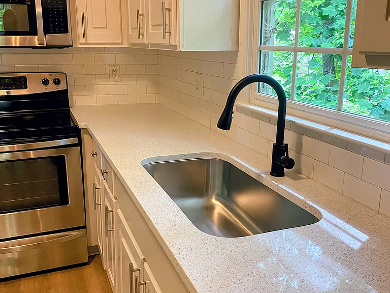 3625 Riviera Dr — Photo 12