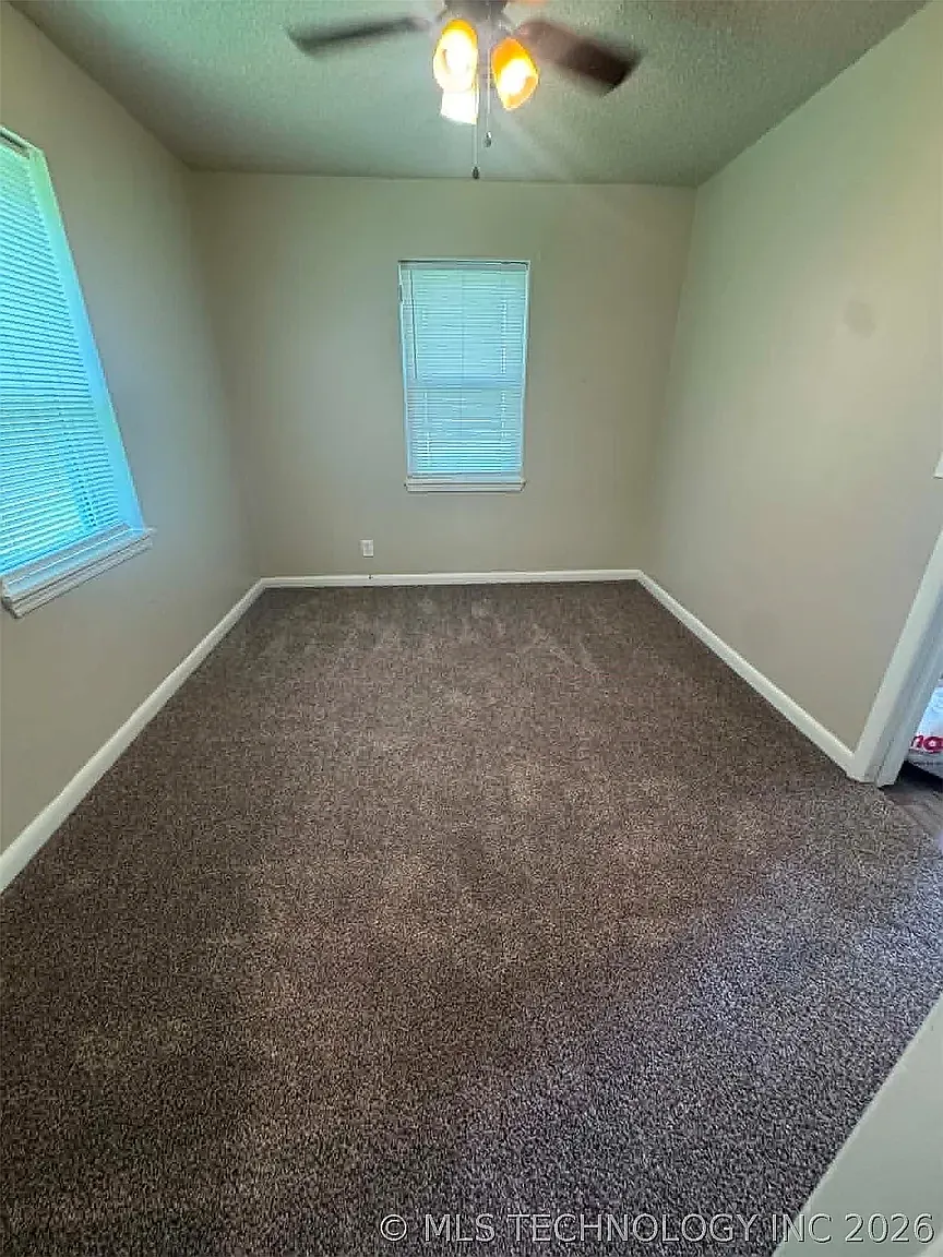 2 bed, 600 sqft, $900 — Photo 3