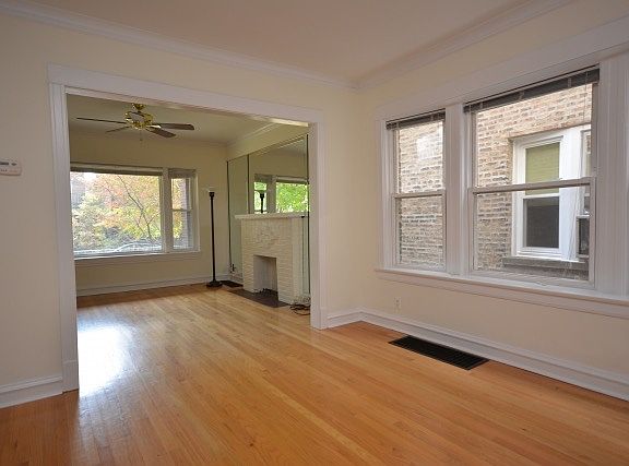 2nd image of 2510 W Hutchinson St #1
