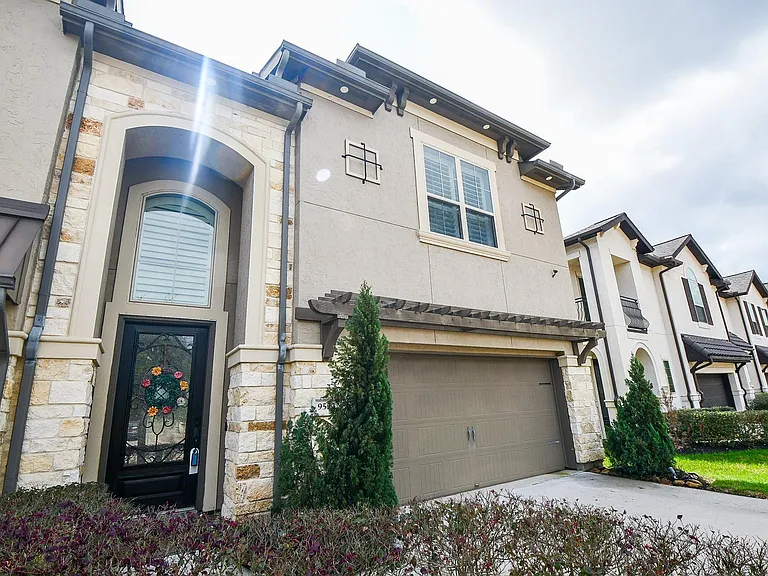 9522 Scanlan Heights Ln — Photo 2