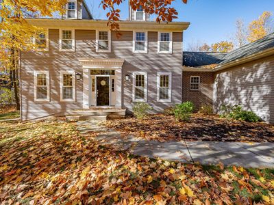 1881 Deer Trail Ct, Luxemburg, WI, 54217