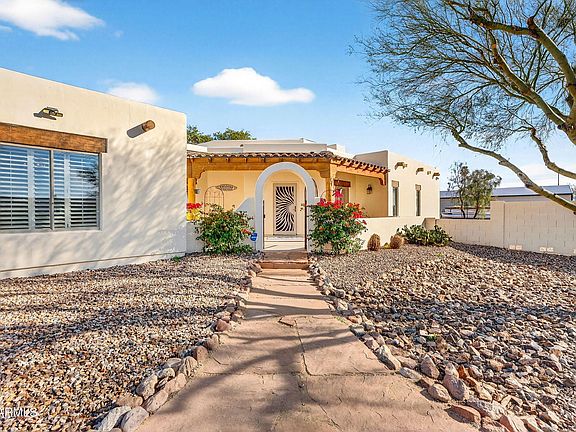 3rd image of 1557 W GREASEWOOD Street