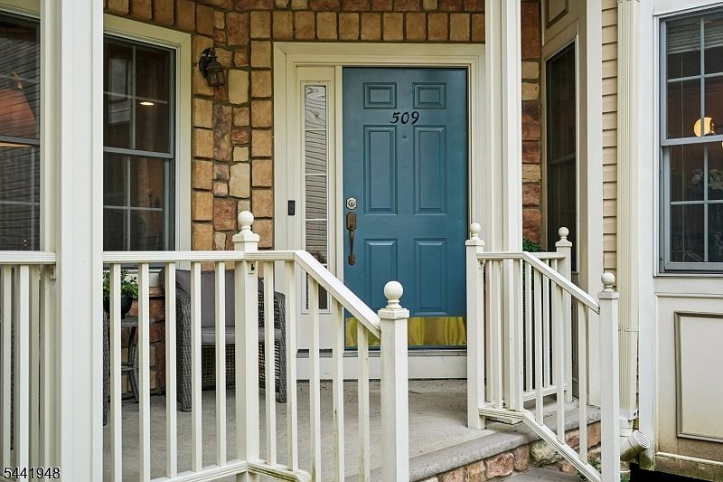 1st image of 509 Binghampton Ln