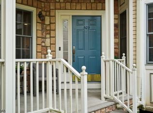 509 Binghampton Ln, Livingston Twp., NJ 07039