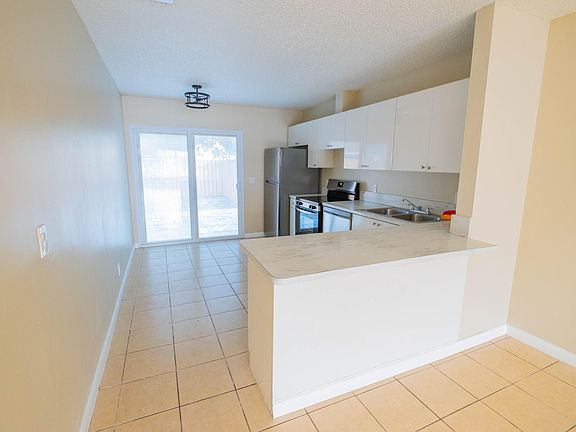 5th image of 4763 Orleans Court #C