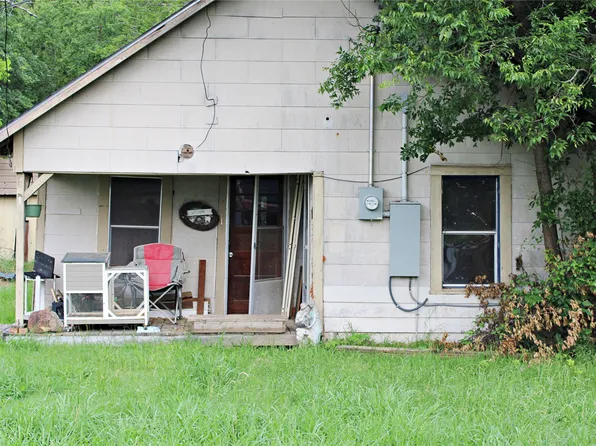 105 Foscue St, Sulphur Springs, TX 75482