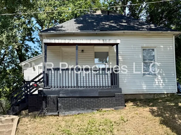 2611 Mary St, Saint Joseph, MO 64507