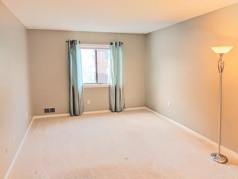 18-7 High Gate Trl — Photo 8