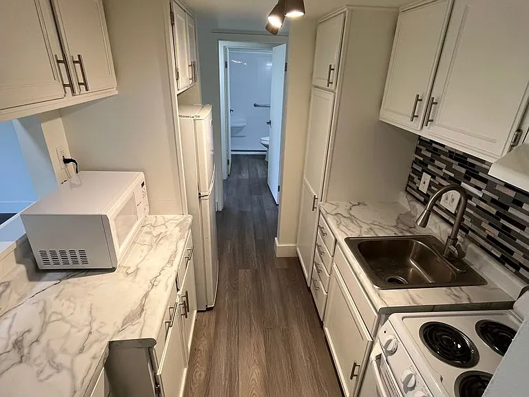 Sycamore Place Apartments — Photo 59