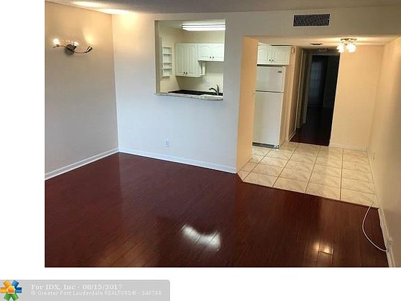 3rd image of 1901 N Andrews Ave APT 107