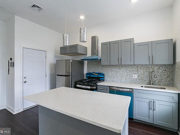 5th image of 1635 W Girard Ave Unit 2F