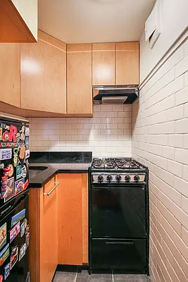Sold by Ian K. Katz Residential | media 3