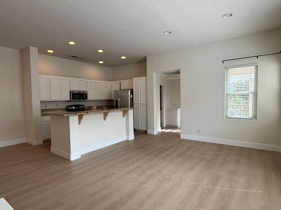 2nd image of 10860 Ivy Hill Dr Unit 8