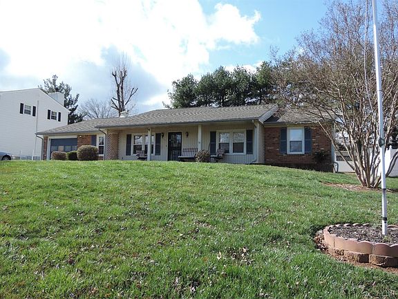 3rd image of 1903 Millstream Dr