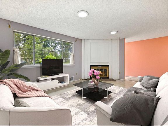 5th image of 15113 74th Ave E #15113