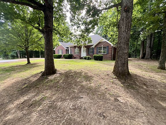 2nd image of 499 Scenic Hills Rd