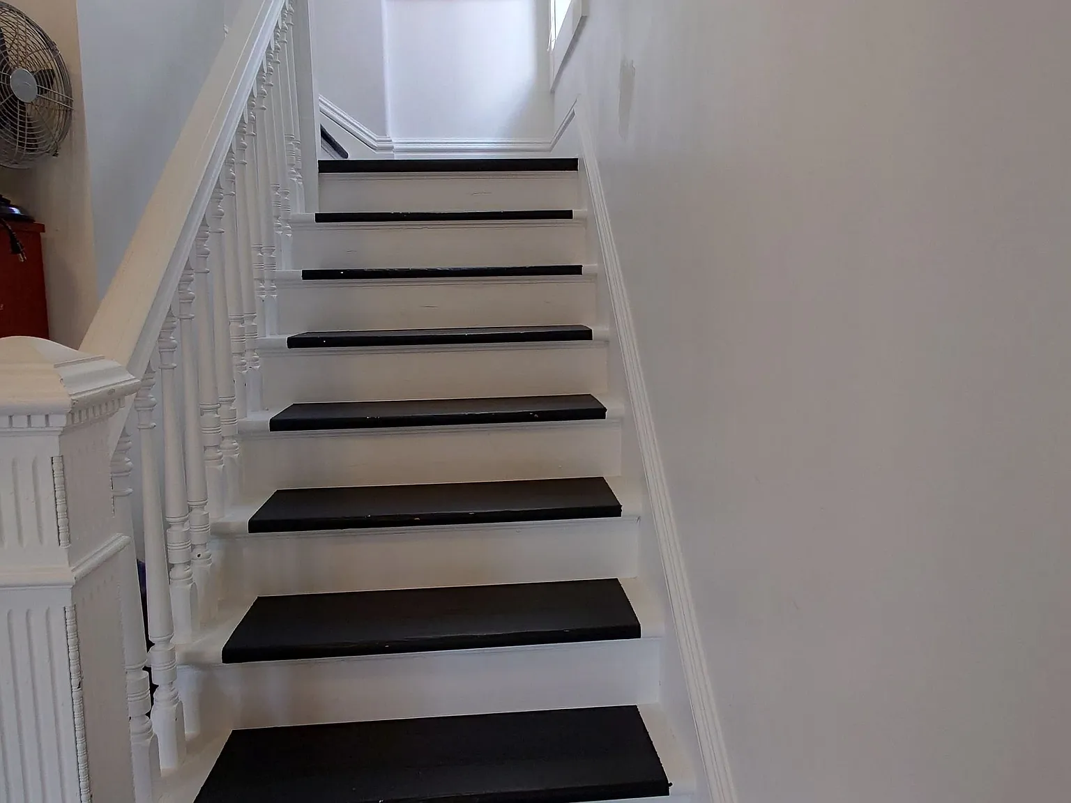 3 bed, $2,200 — Photo 2